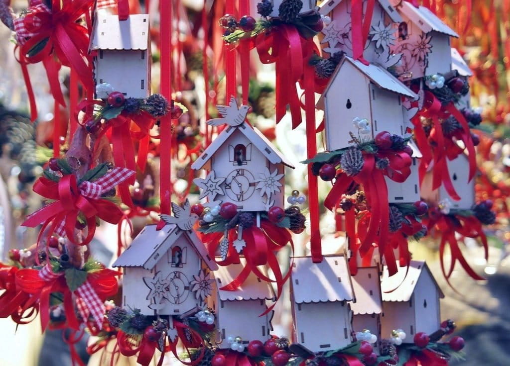 Ce sont des décorations de Noel.